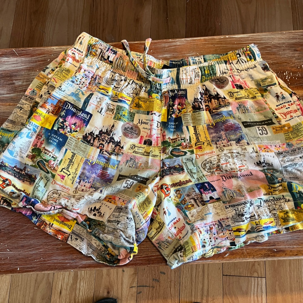 Retro Disneyland unisex drawstring shorts with side pockets